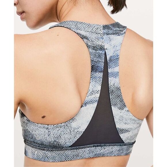 Womens Lululemon Invigorate Bra - Picture 3 of 6